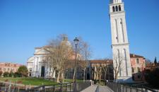 chiesa-s-pietro-di-castello-1