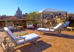 saturnia-e-international