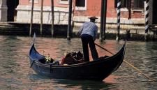 07-serenata-in-gondola